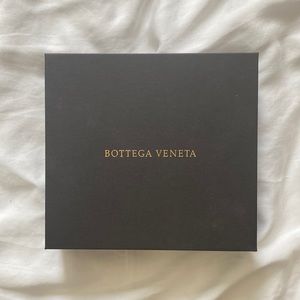 BOTTEGA VENETA BOX & DUSTBAG